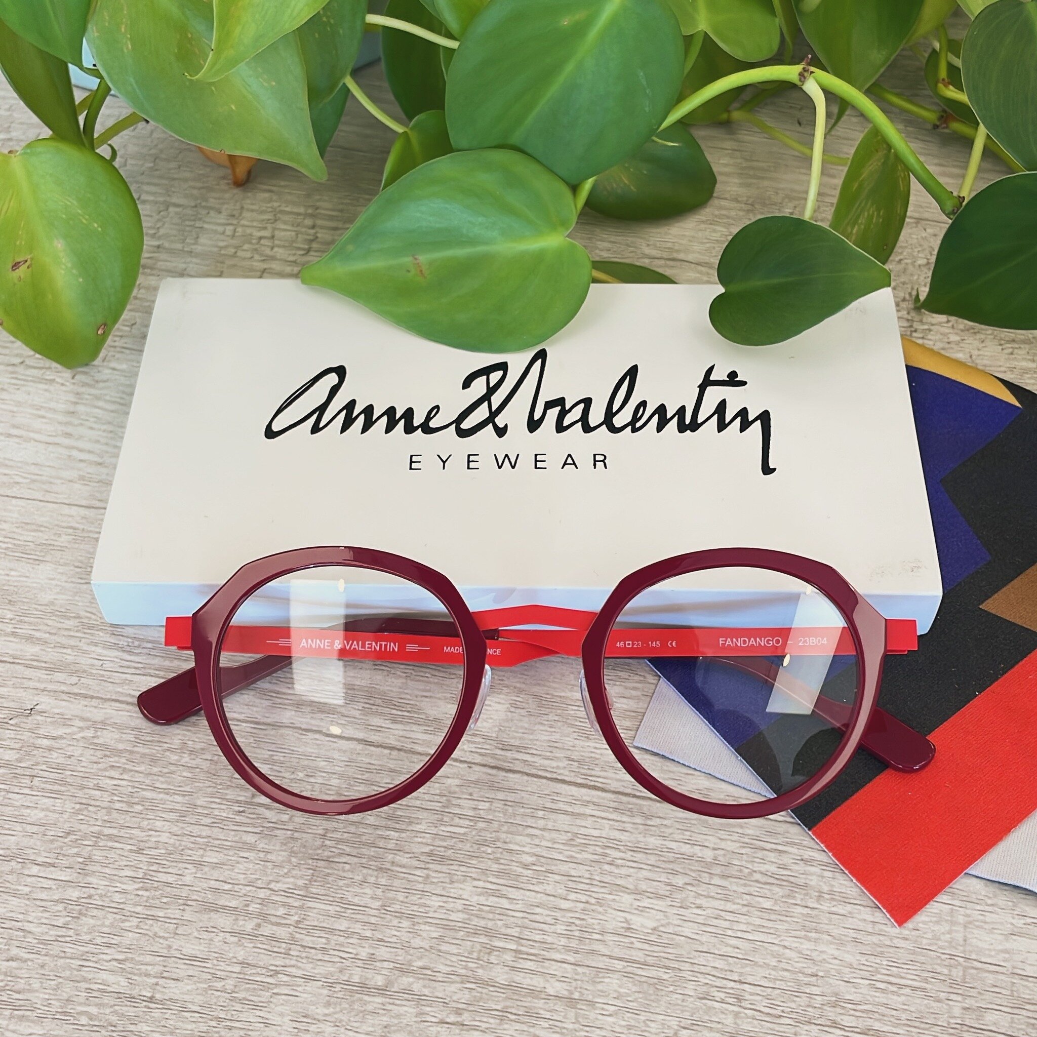 We just want to spring into color already! 
Our newest Anne &amp; Valentin frames 😍

#isitspringyet #redframes #coolframes