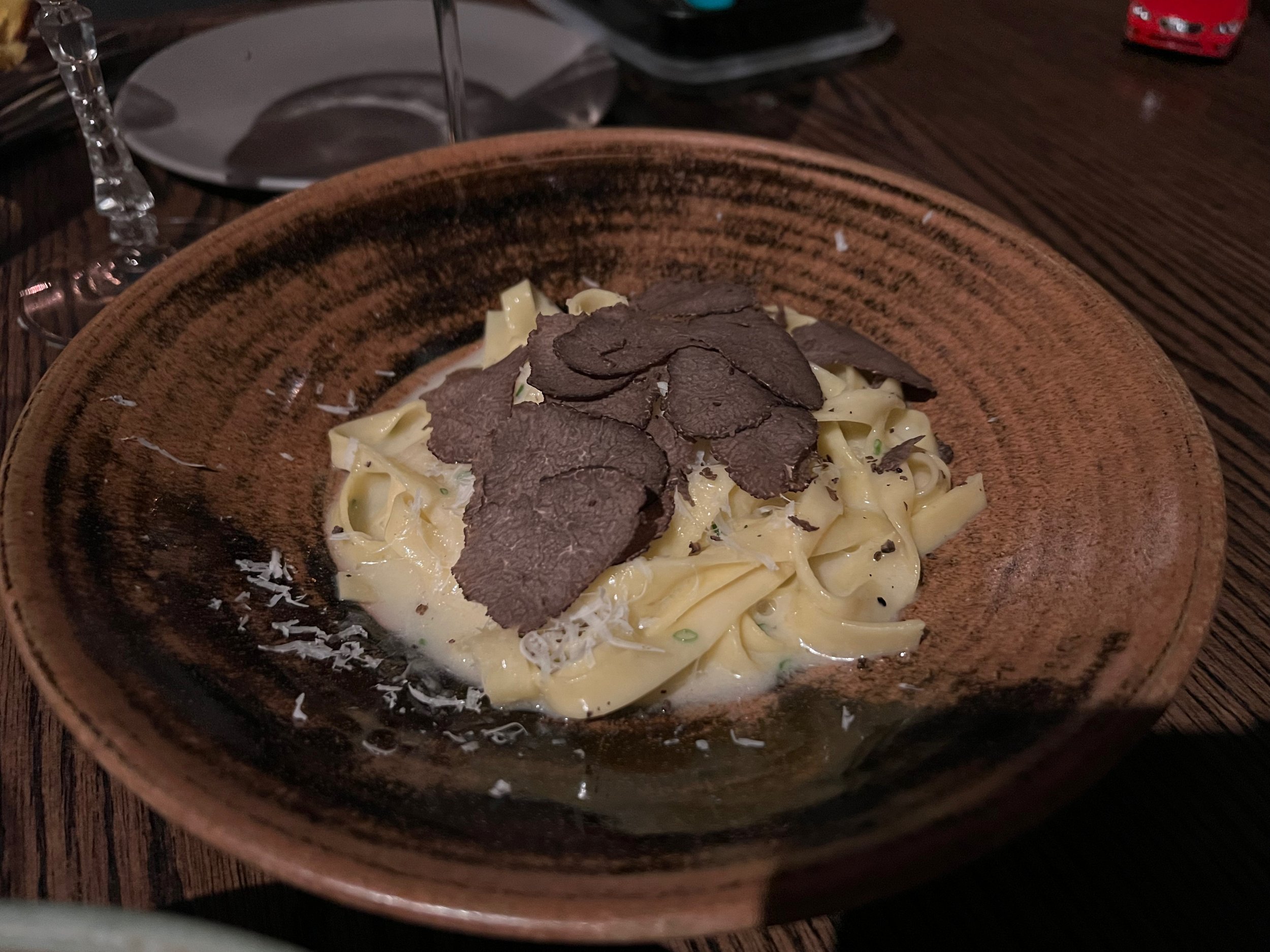 Boka - black truffle taglioni