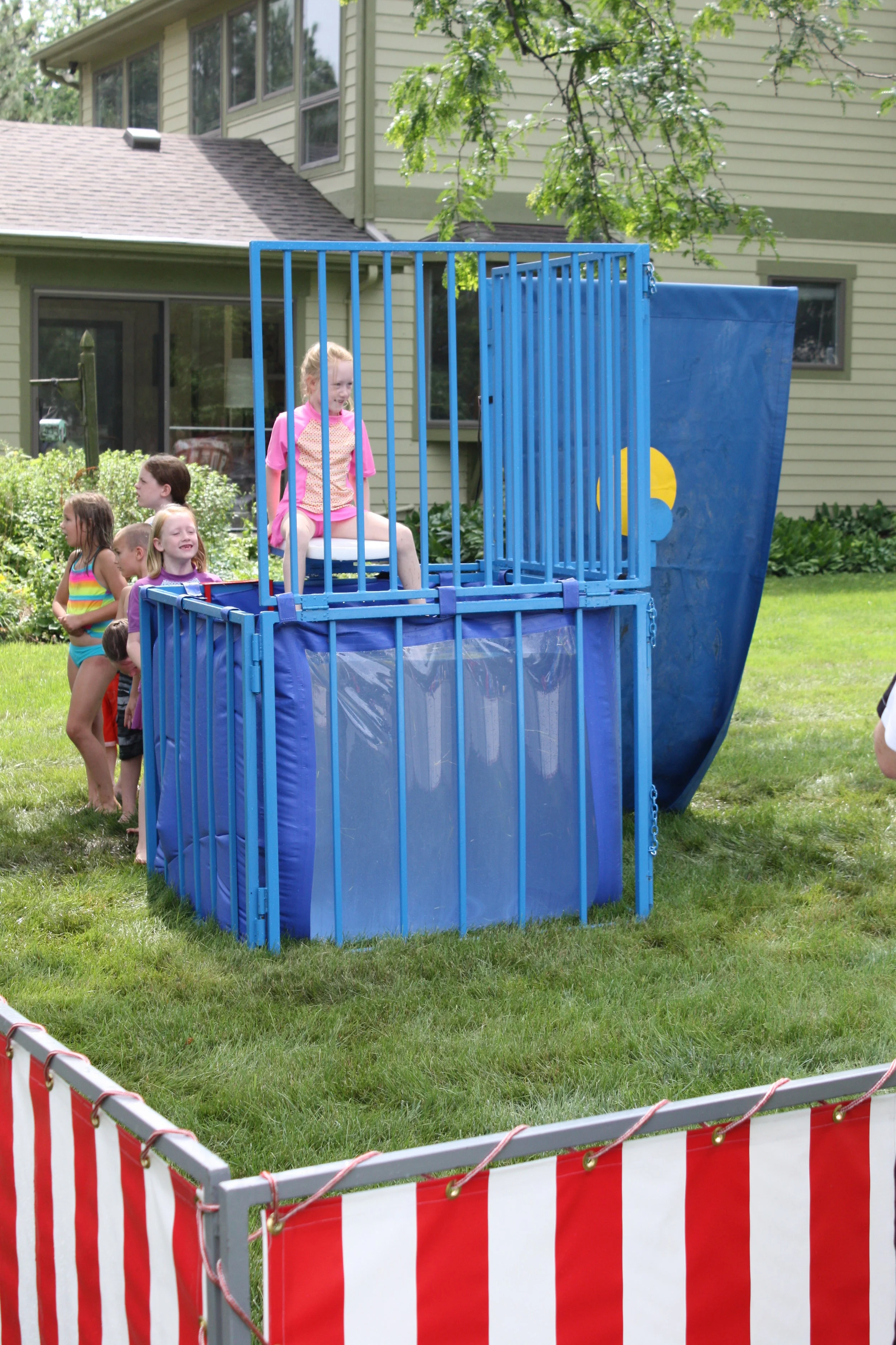 Dunk Tank (collapsible) — CCM Rental