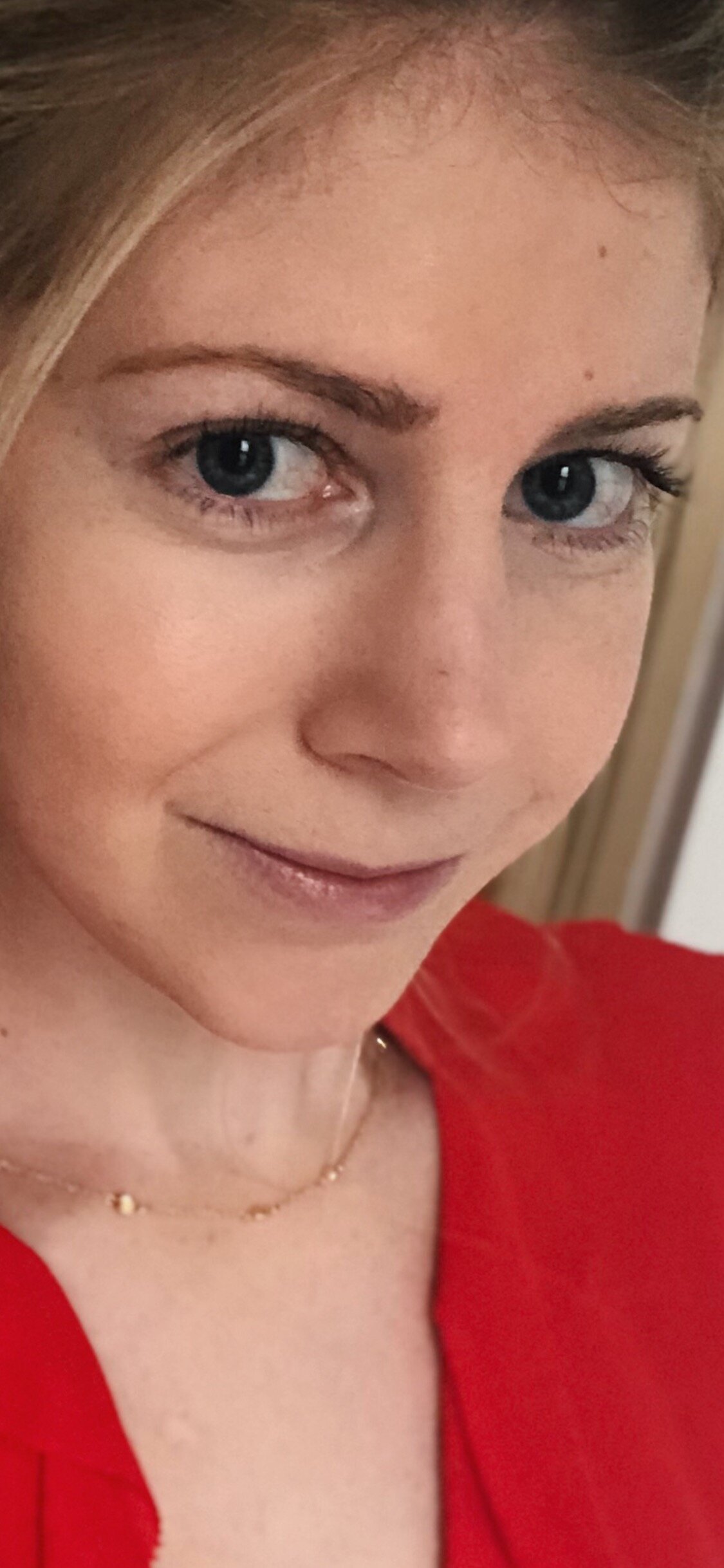 Just recreate this look, which looks like nothing, but I actually spent a good amount of time here trying to not look ugly, that’s the makeup look!