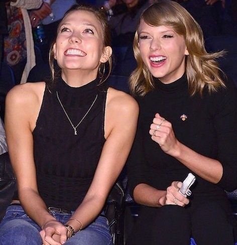 Podcast Episode | Taylor Swift and Karlie Kloss dated?