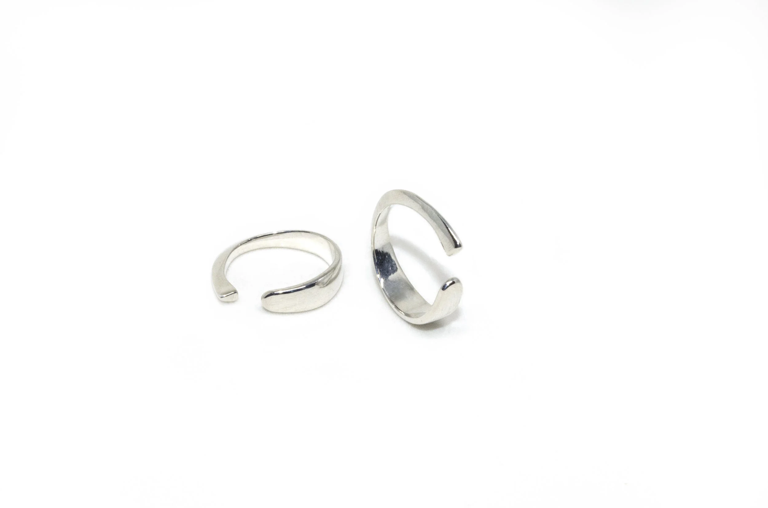 NE129 Verge Ring Silver.jpg