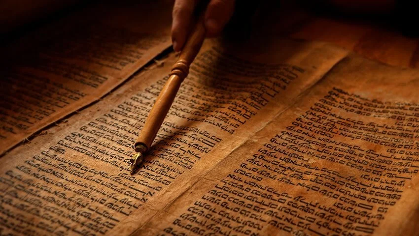 Living as a transforming community: Jesus and the scriptures