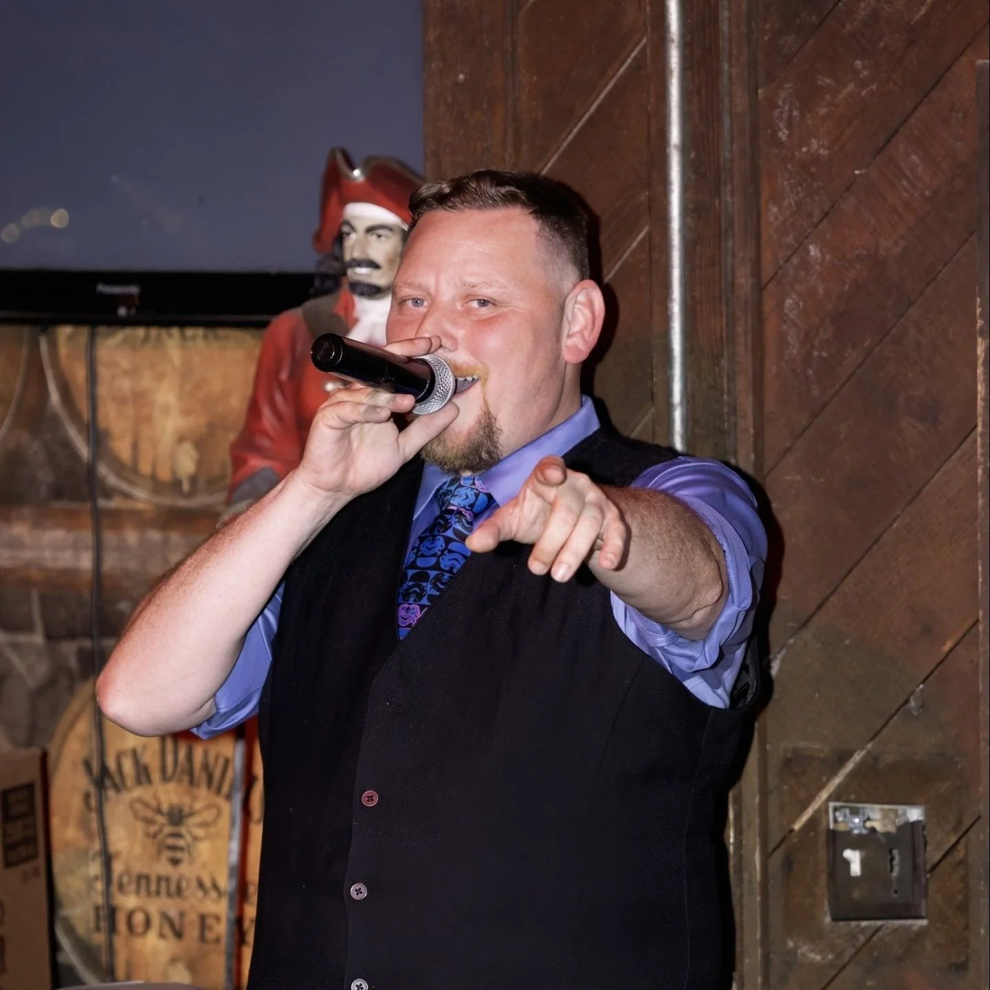 It's Monday! Bulls is open tonight (&amp; every Monday) at 8pm with No Cover &amp; Karaoke! 🎤 Come sing it loud &amp; get $$ off your drinks for each song! 🍹🎶 Moose members always drink free! 🙌⁠
⁠
Follow us for the latest updates and specials!!⁠

