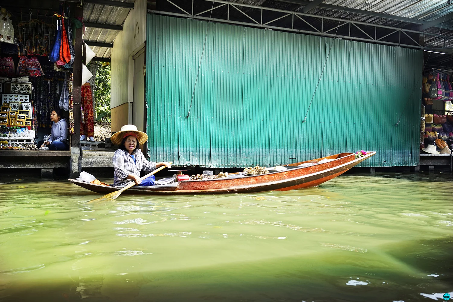 FloatingMarket_08.jpg