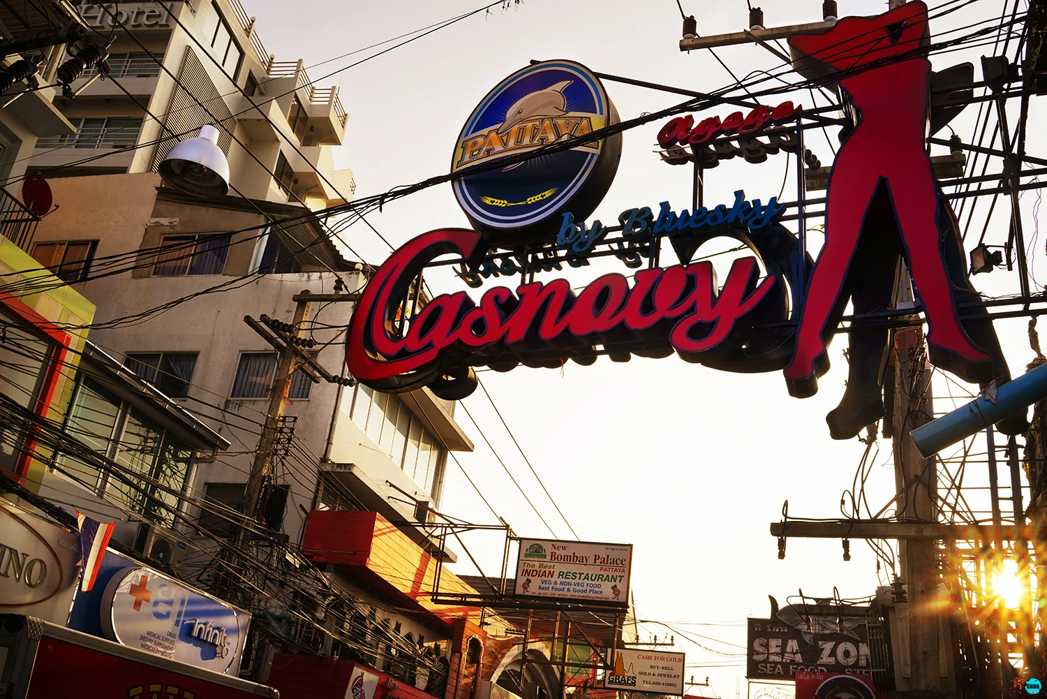 Pattaya City_03.jpg