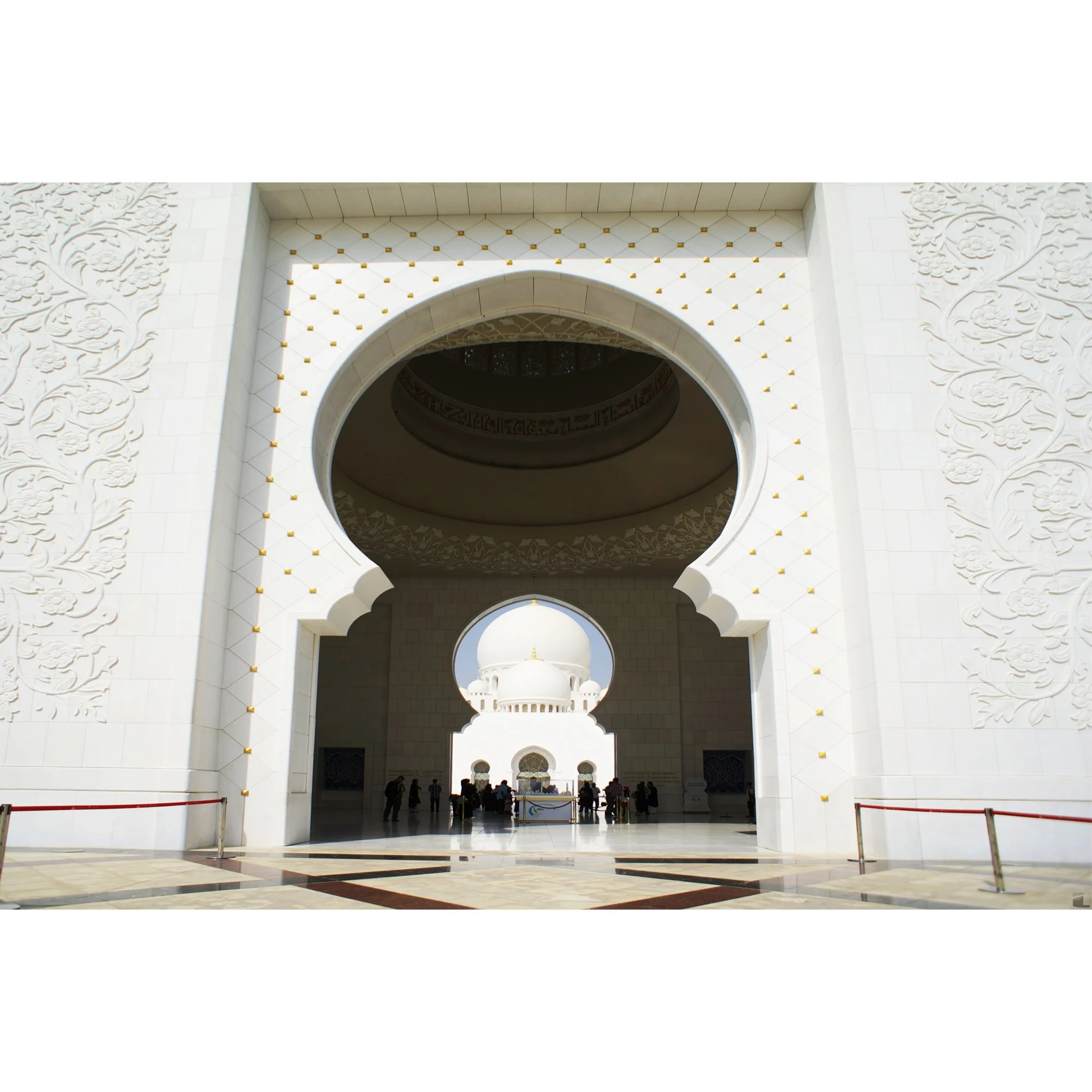 Sheikh_Zayed_Grand_Mosque_02.jpg