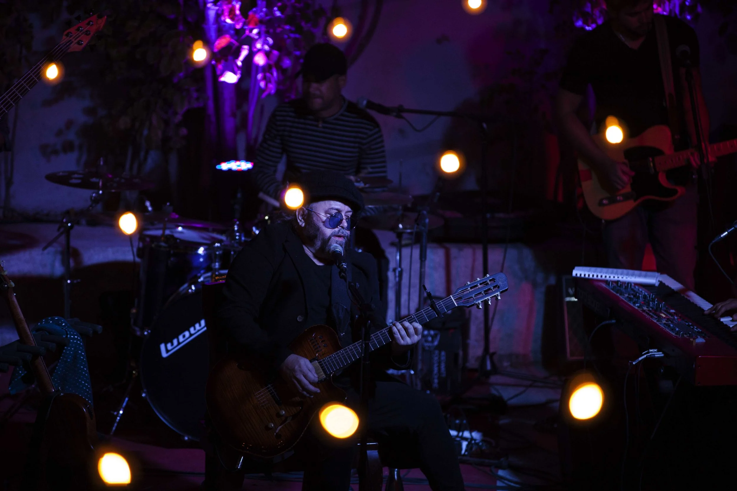 Mergers_Carlos Varela.JPG