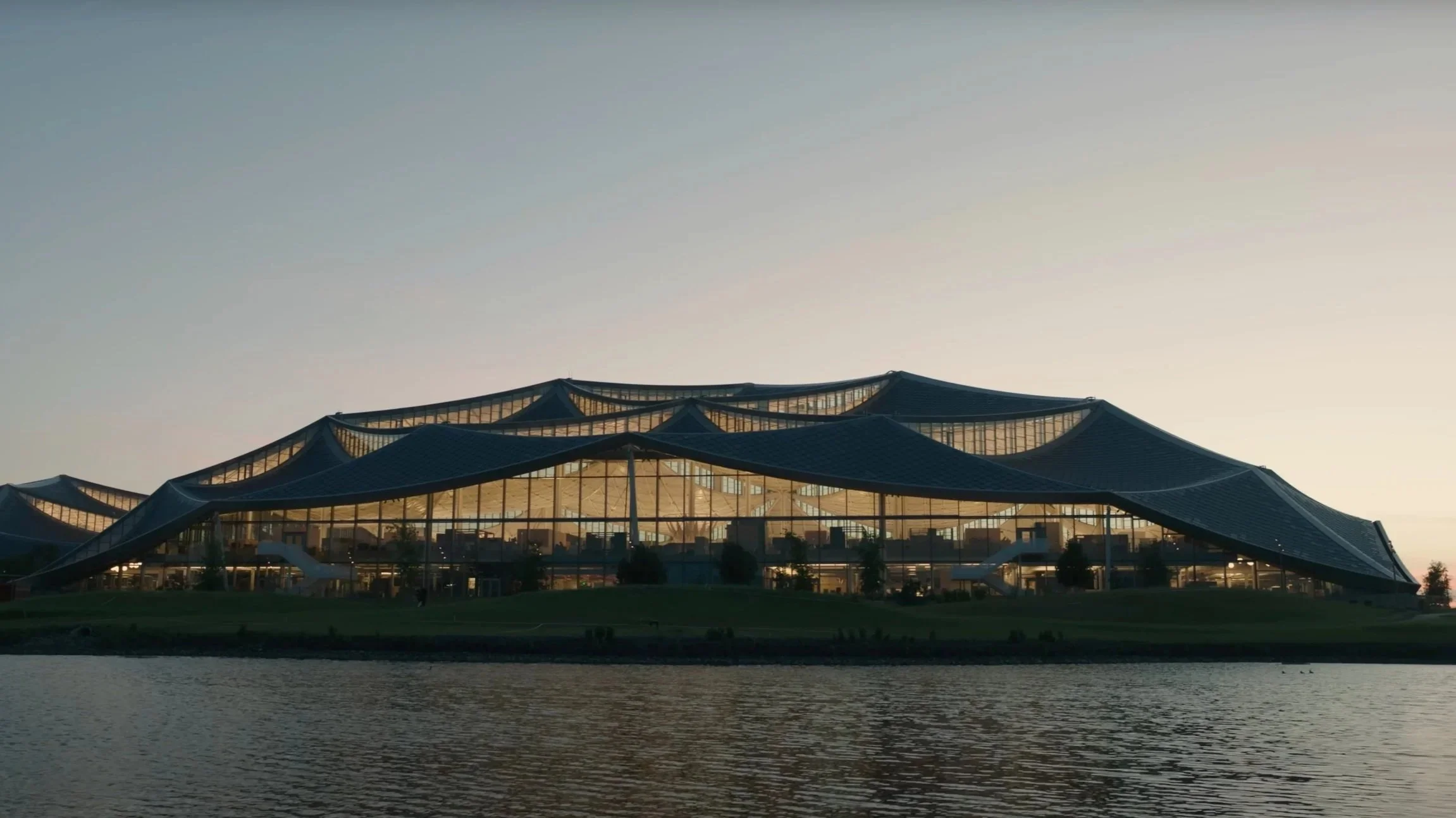 The first campus built by Google | Bay View and Charleston East