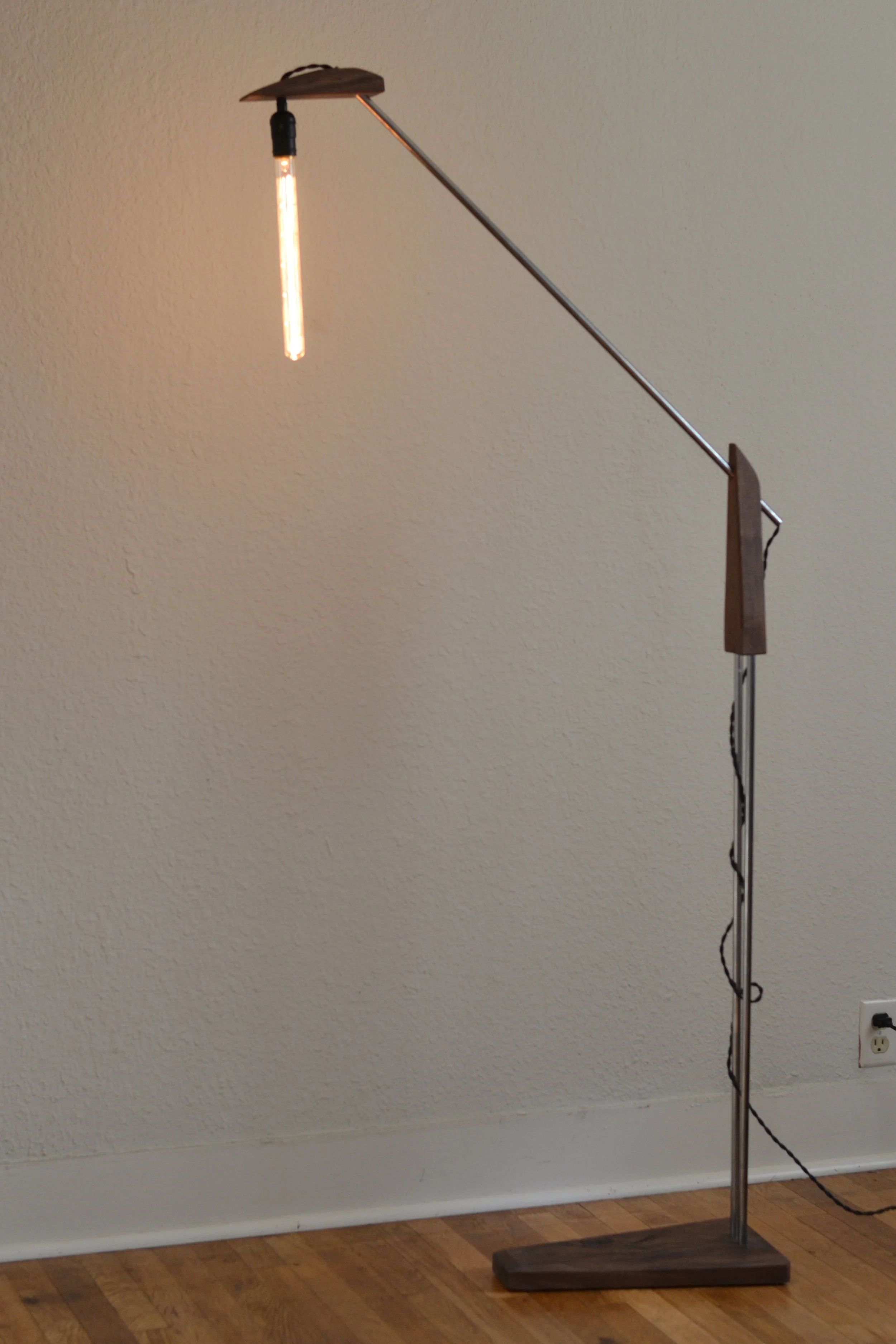Walnut Lamp 1.JPG