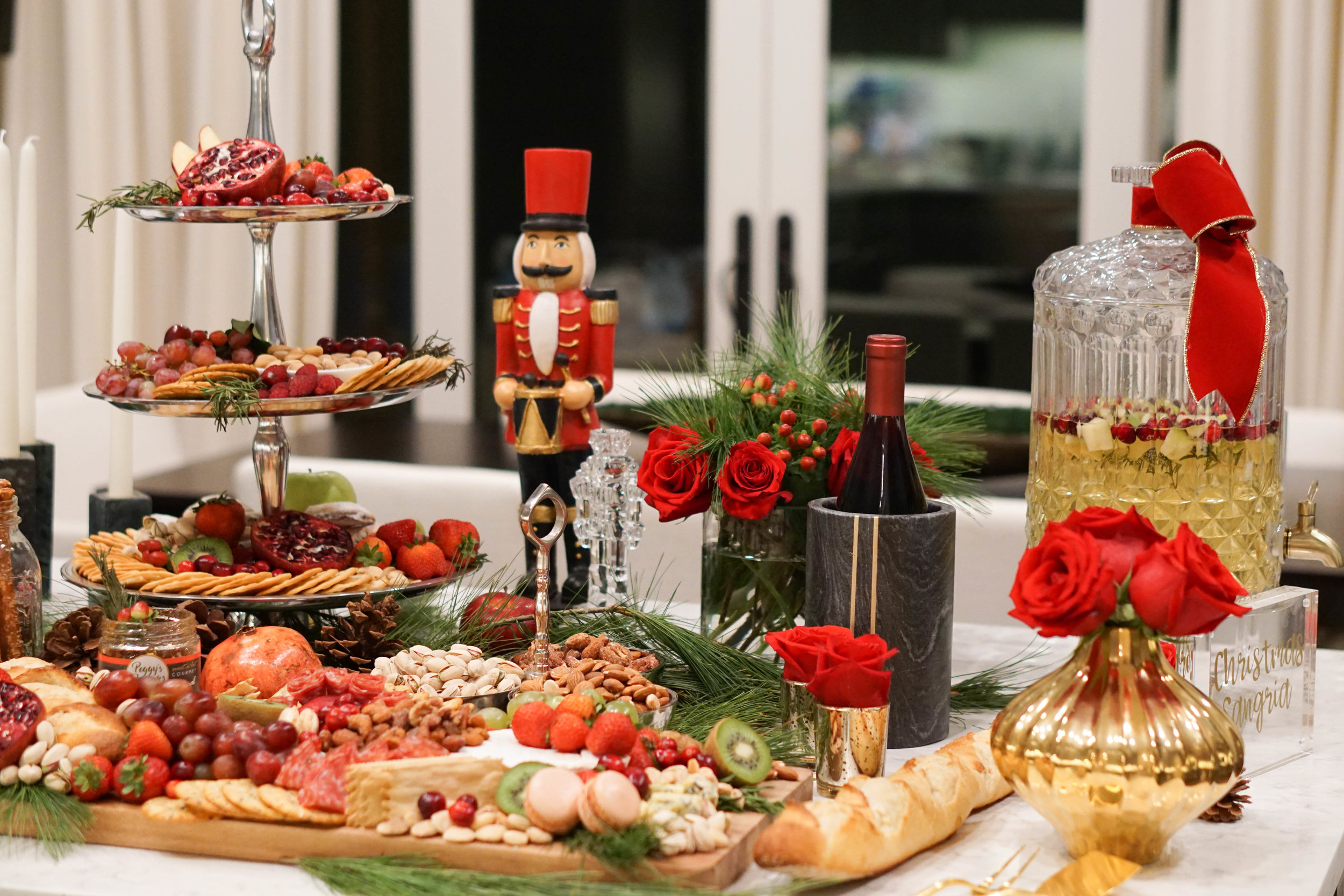 Christmas Party Food Table Decorations