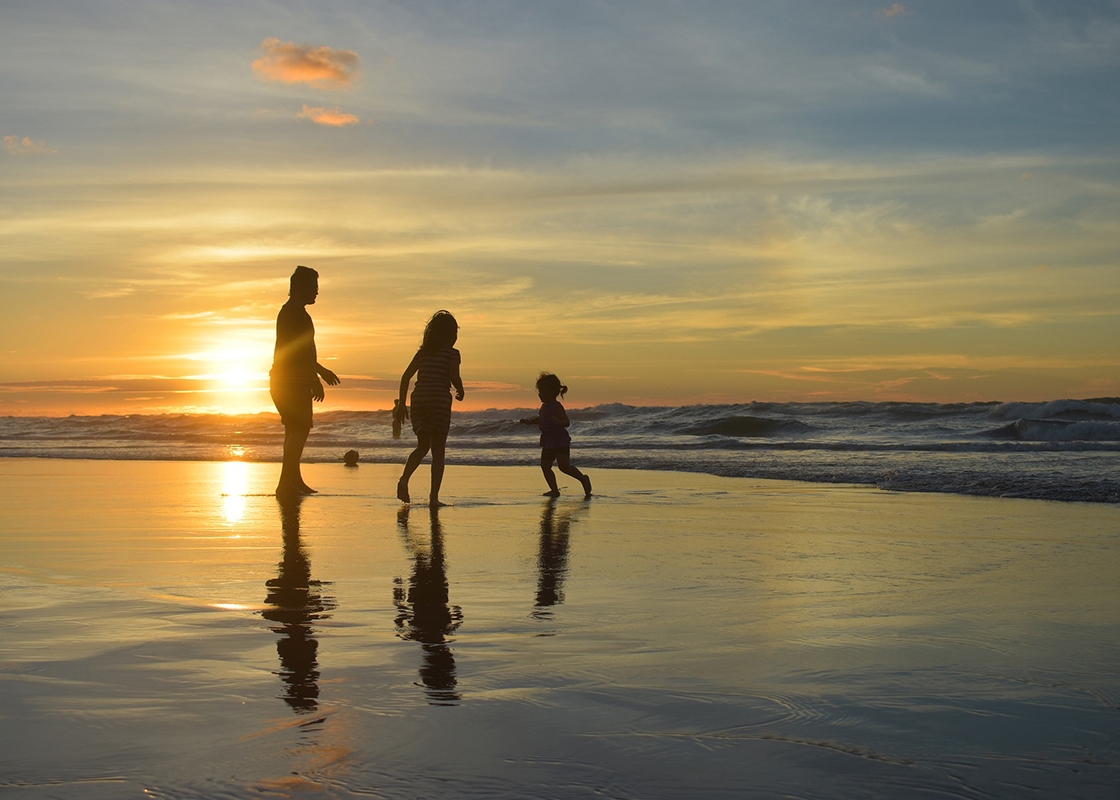 Family at play 2.jpg