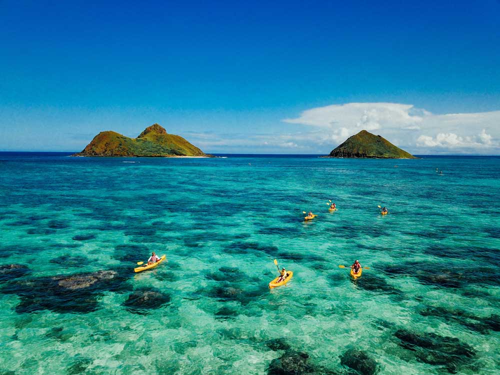 Kayaking through coral reef on Oahu (Copy)
