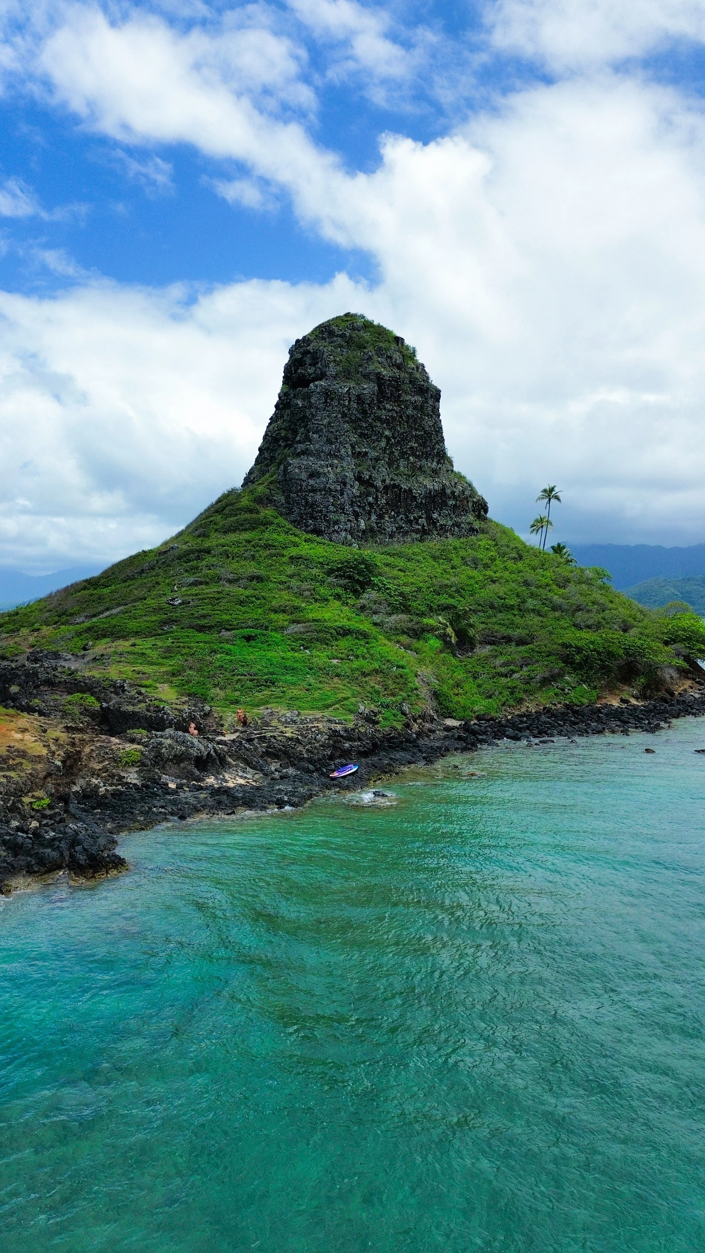 Kayaking to Chinaman's Hat (Mokoli'i) from Kualoa — Kailua Beach