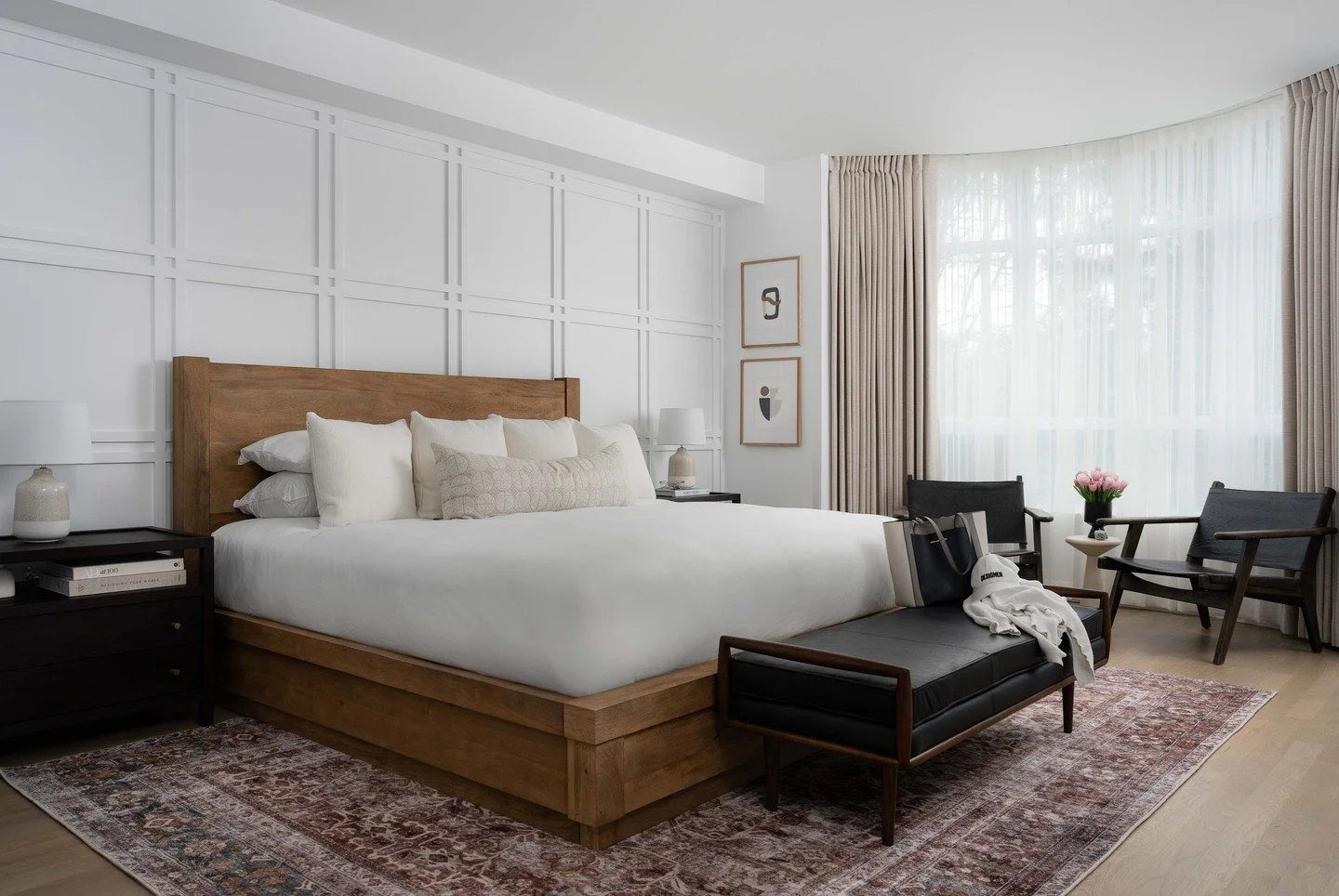 A bedroom designed for calm mornings and cozy evenings. Thoughtful craftsmanship and natural textures bring this space to life. 💫💤⁠
⁠
Project Bayview ⁠
⁠
Designer: @michelleberwickdesign_⁠
⁠
Photography by: @danmolinastudio⁠
⁠
Build by: @dolmencons