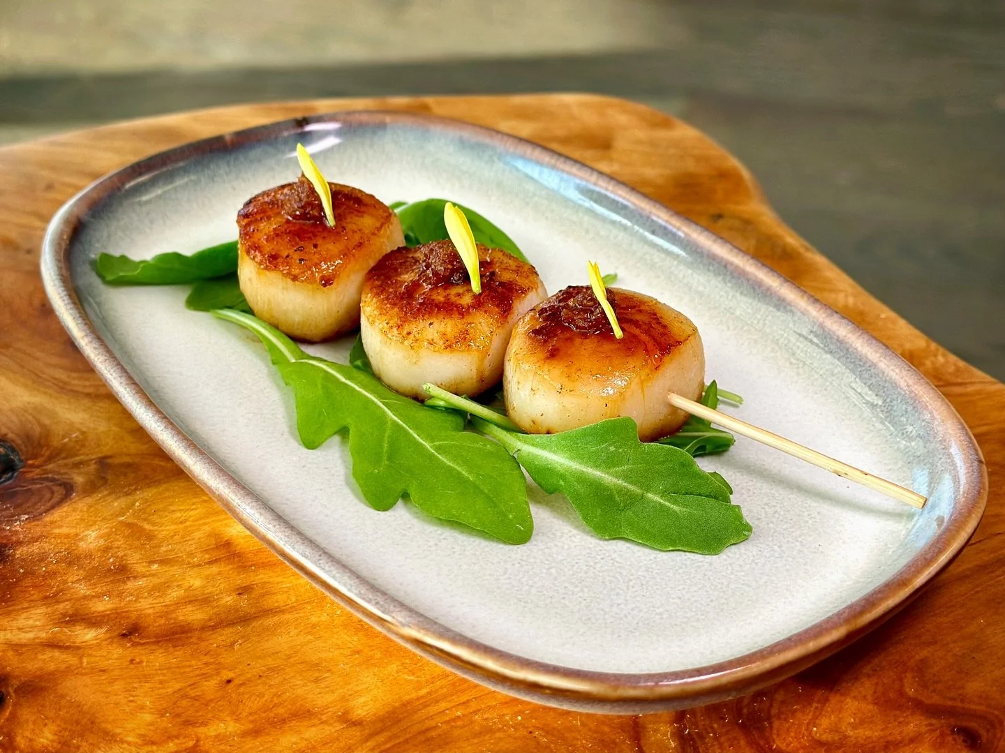 Special Menu Scallop Yakitori from Nov 19 - 23 Only! Proud to partner with the Government of Japan in celebrating authentic Hokkaido ingredients bringing the taste of Japan to the world. 🇯🇵✨ Reserve your table now.
.
.
.
#hokkaido #japan #yakiyori 