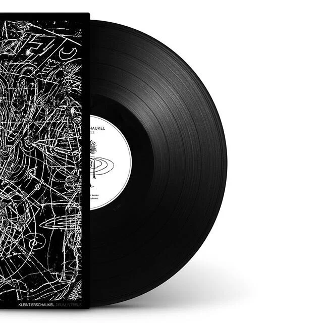 x Kleintierschaukel 
AK002 Akumandra Vinyl Design
&amp; Ad Campaigns to Network