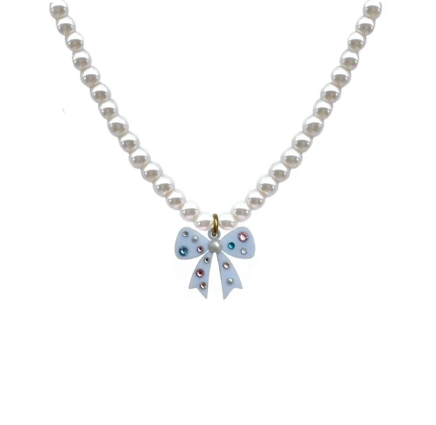 blue+bow+pearl+chain.jpg
