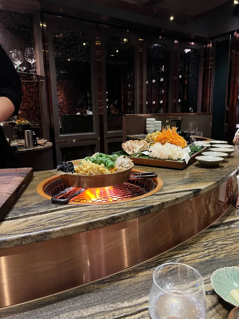 Ubok Jaengban hot pot