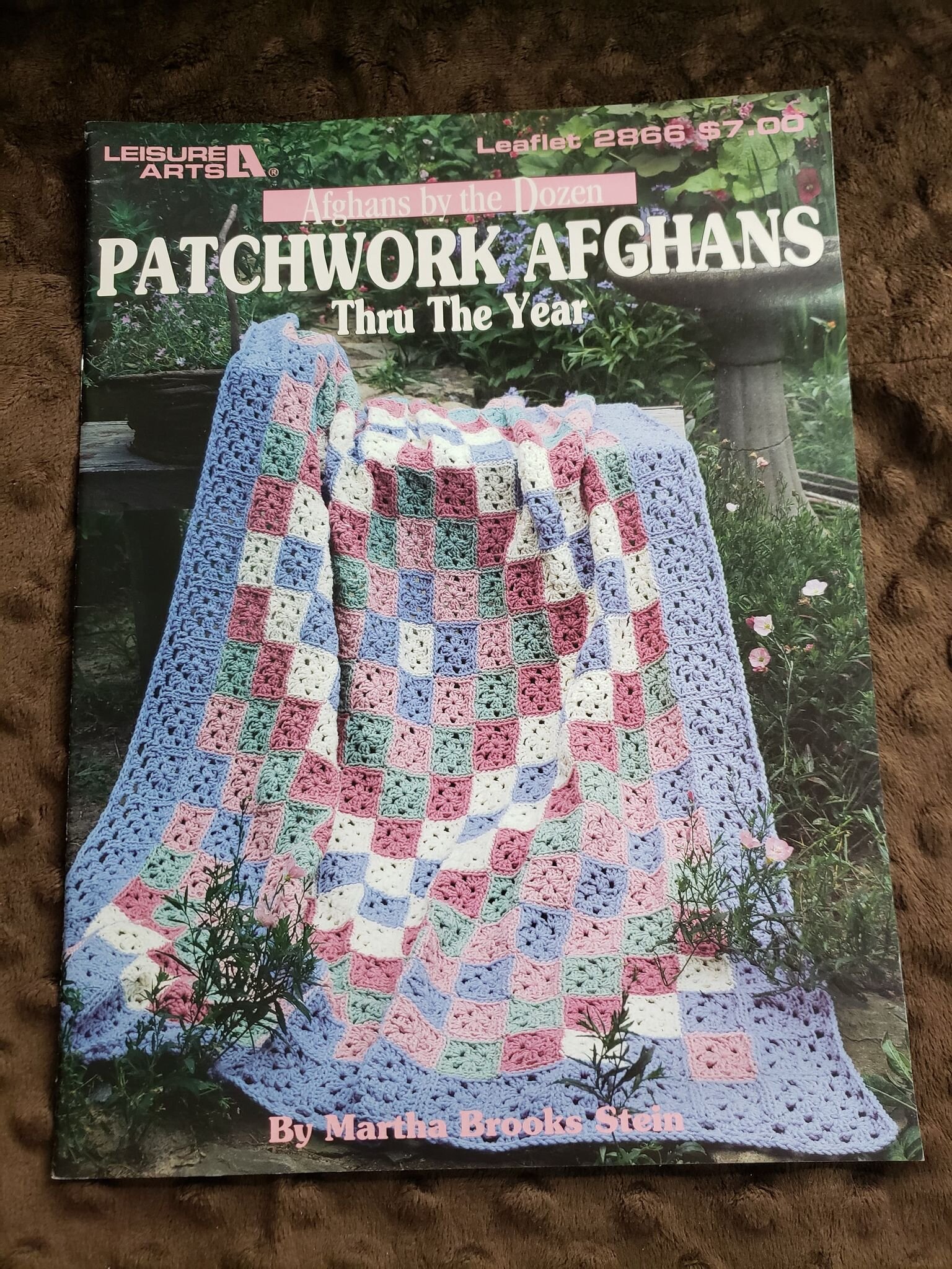 Crochet - Patchwork Afghans Thru The Year - 12 Patterns