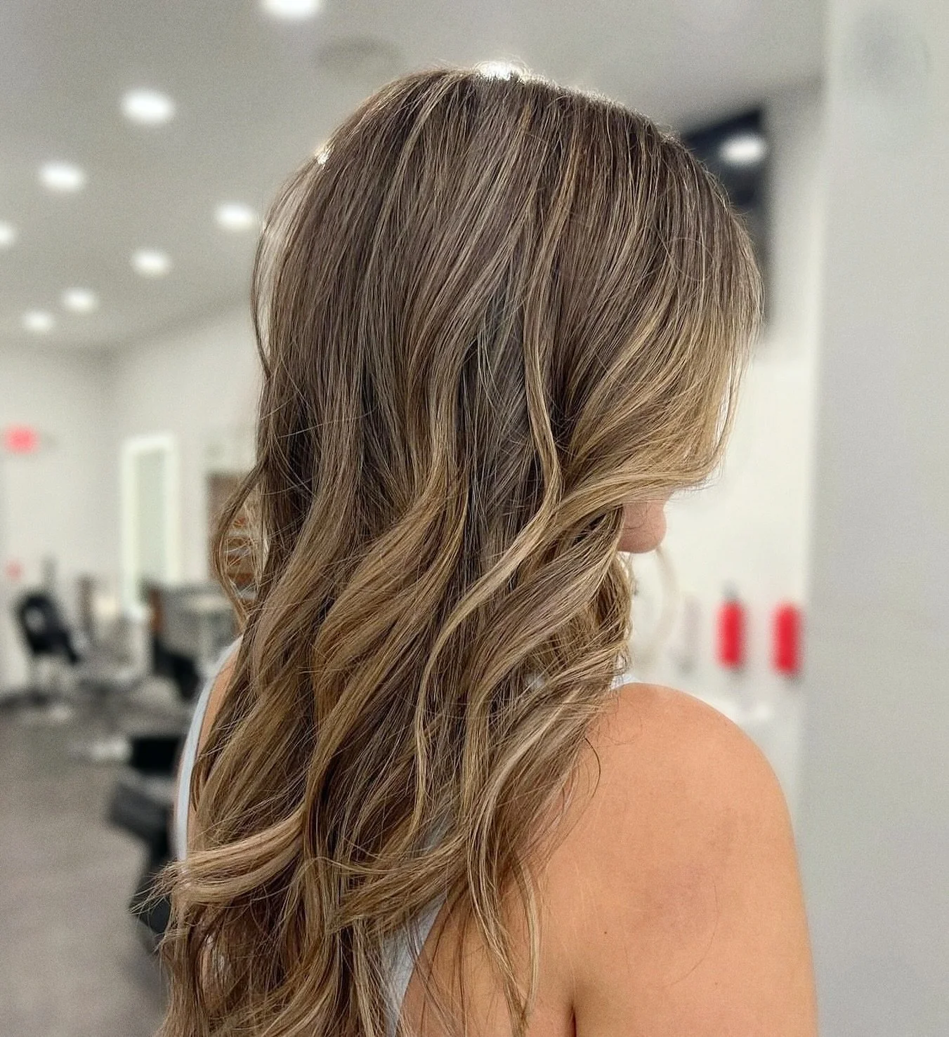 Some spring blonding by @jessica_slayshair 

#phillyhair #phillyhairsalon #phillyhairstylist #phillyhaircolorist #blondehighlights Philly hair salon #blendedhighlights