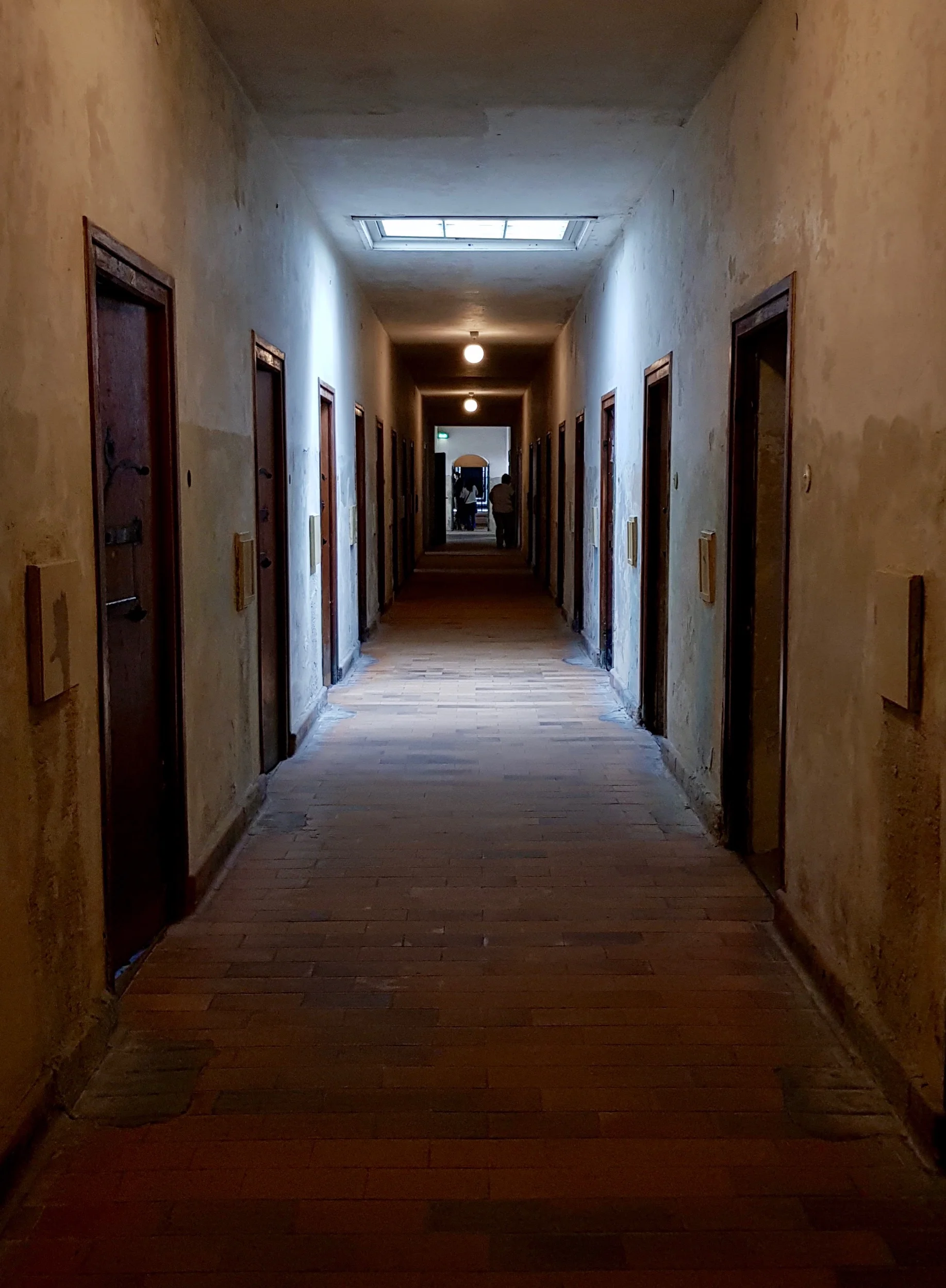 The Standing Cells are located in three cells on the left. Each cell had four Standing Cells.