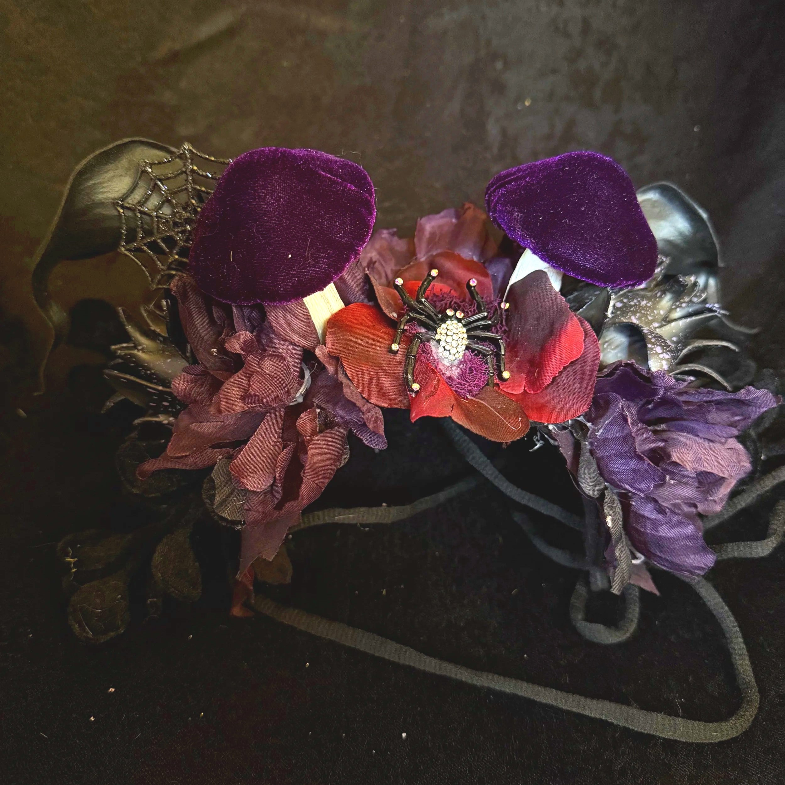 WOODLAND CROWNS