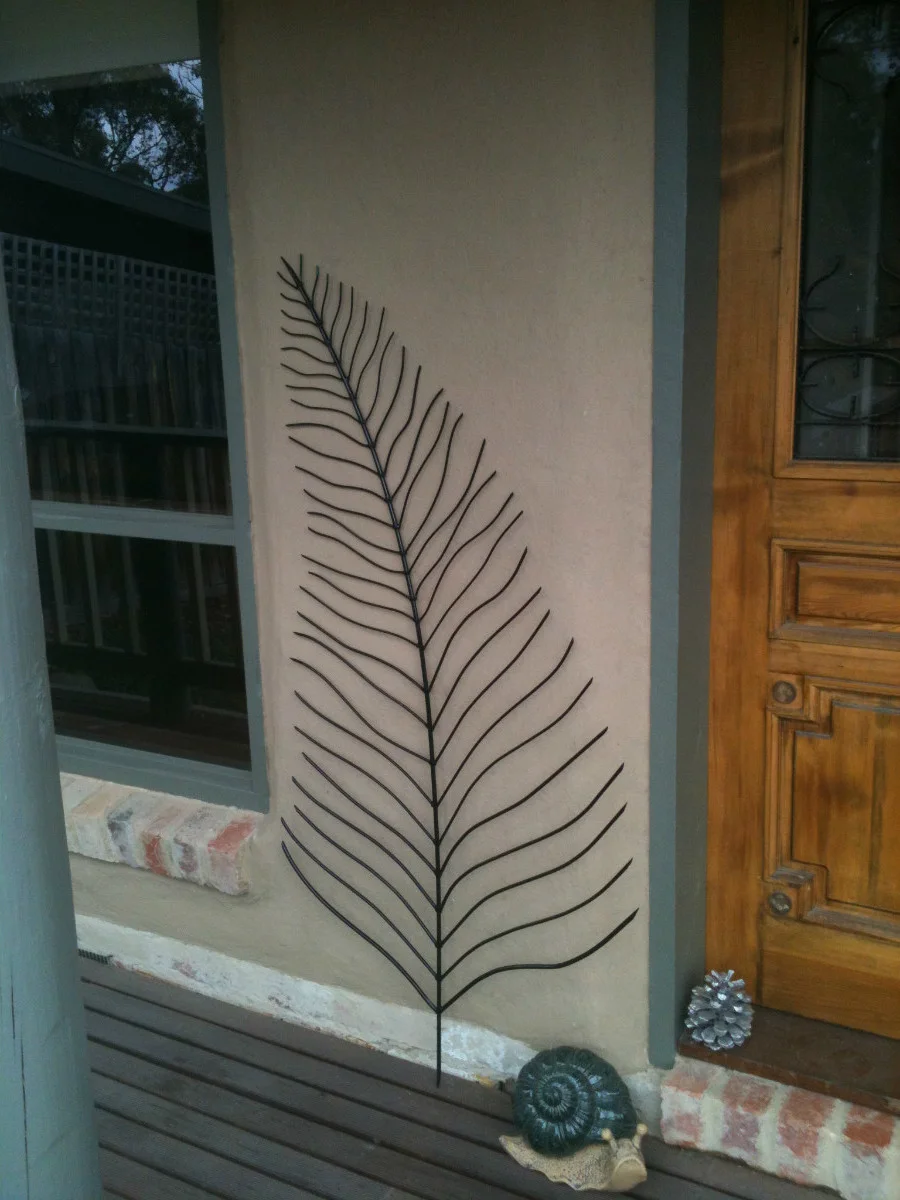 Leaf metal art_a.jpg