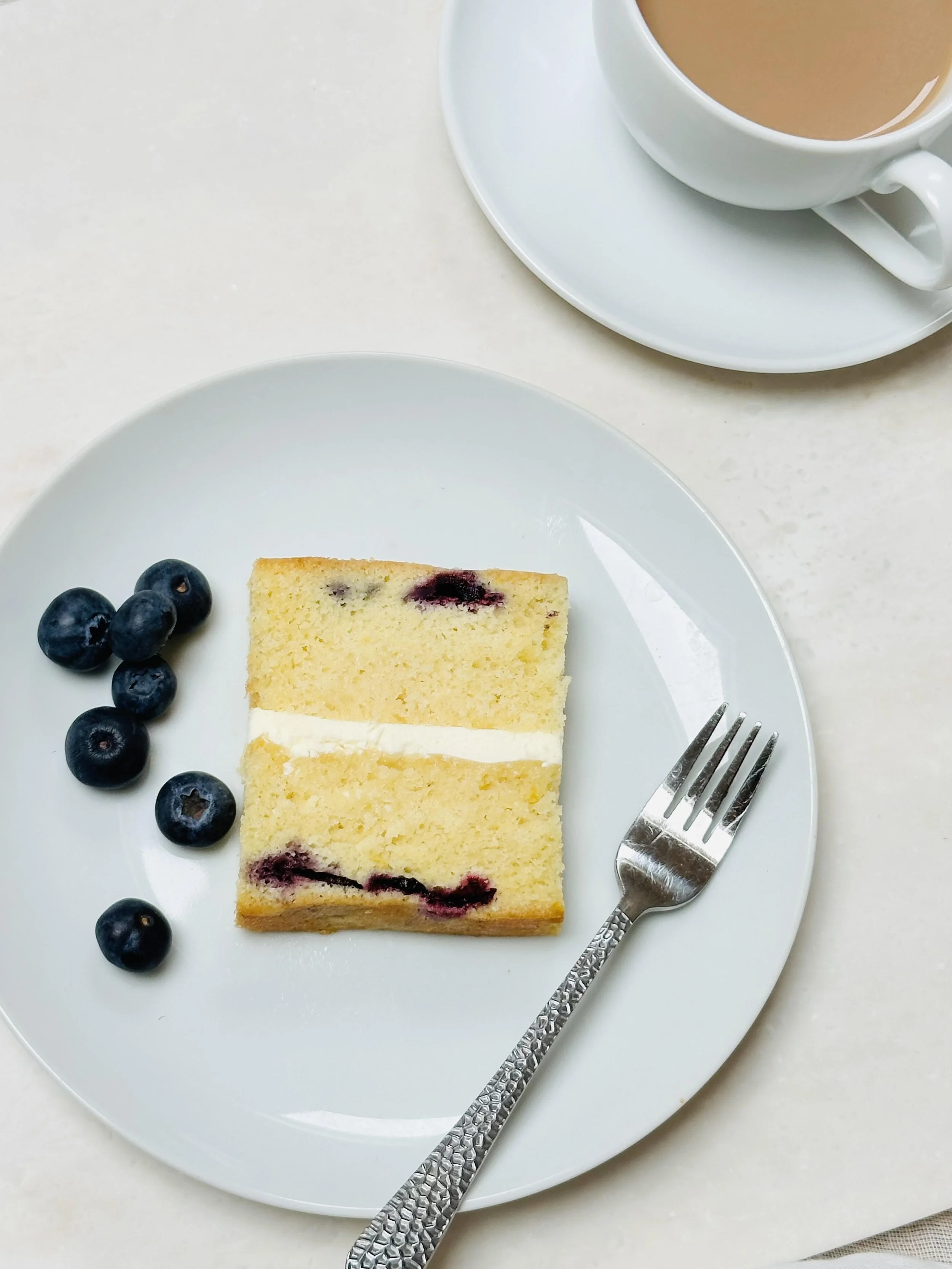 Lemon and blueberry sponge with buttercream, part of The Greenhouse Cakerie wedding cake flavour menu