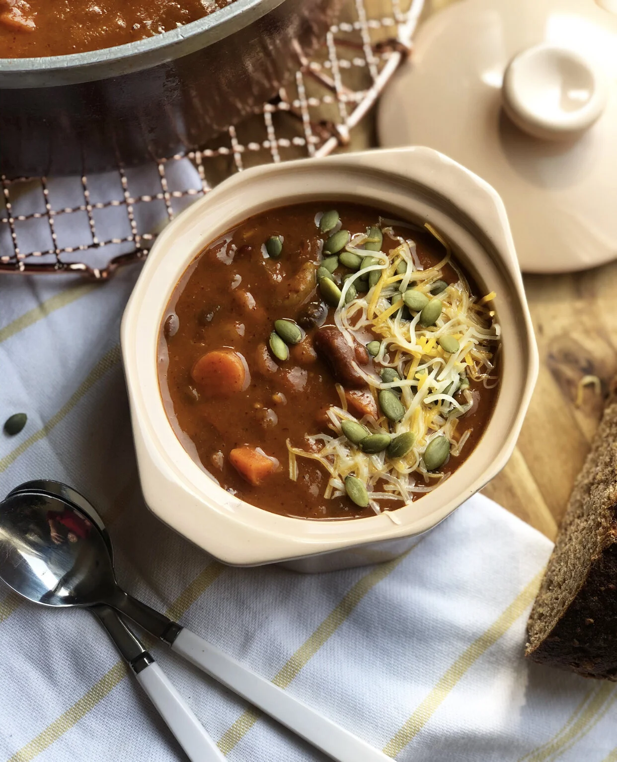 Pros and Cons of a Vegetarian Diet