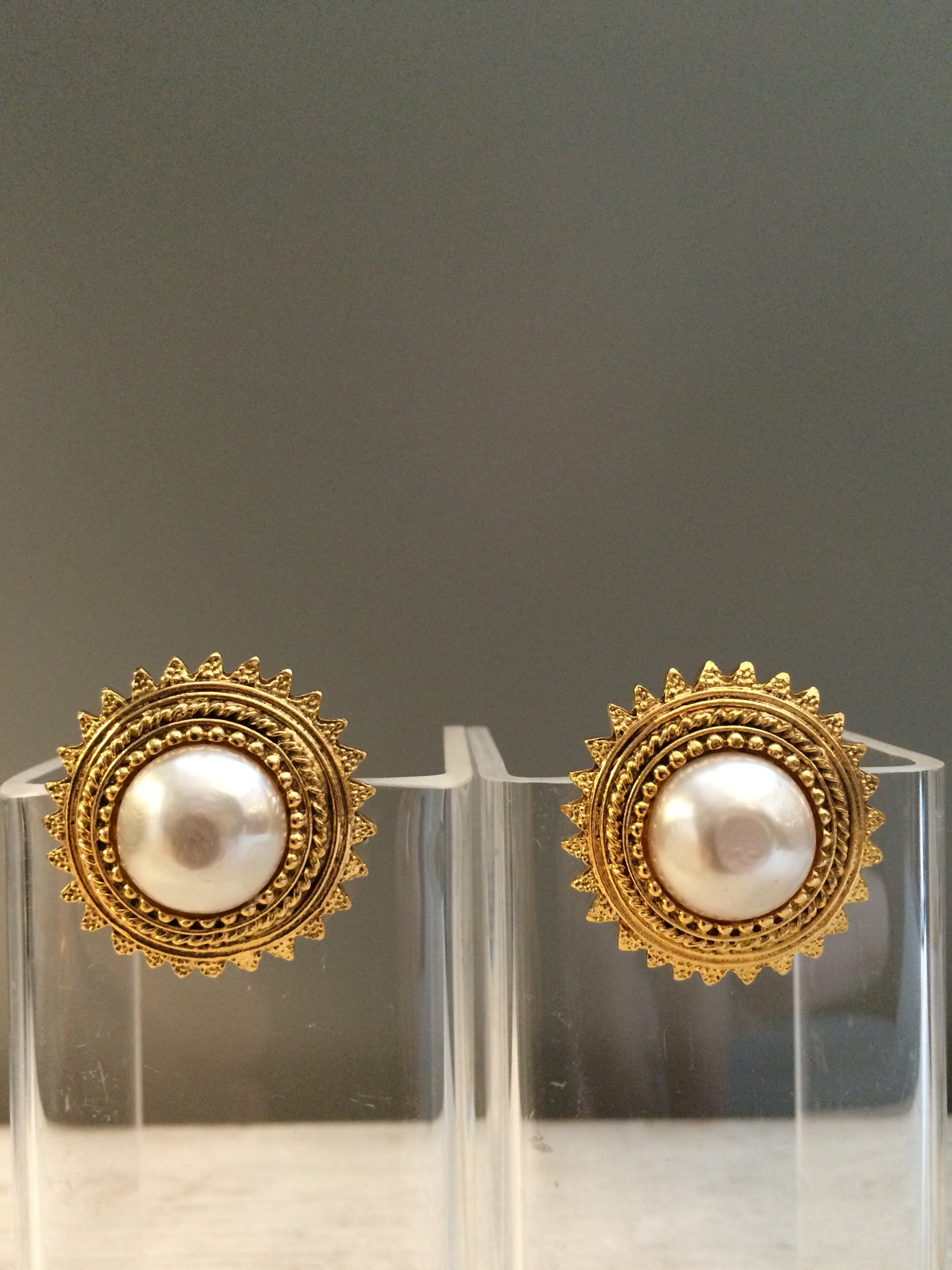 earrings chanel