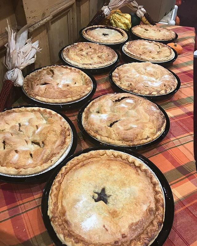 Happy Holidays from Maria&rsquo;s! We&rsquo;re open today until 3PM to help you gather what&rsquo;s left to make your special dinner delicious and memorable! We have everything you need from #pies to #greenbeans and #asparagus to #chocolatemousse and