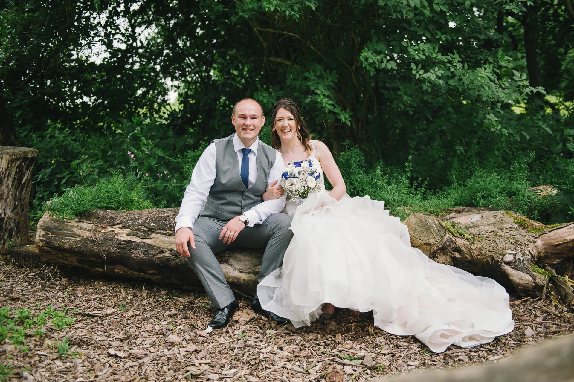 Chris & Loren's wedding photography preview from Hothorpe Hall & Woodlands, Leicestershire