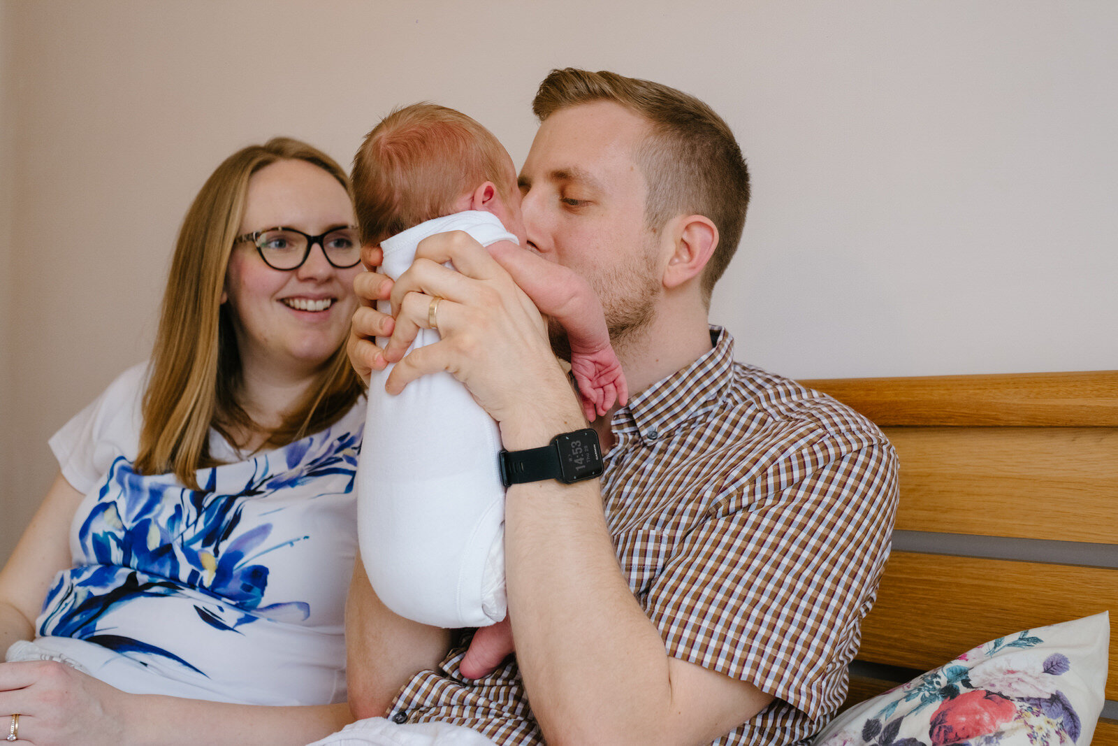 relaxed at home new born photography birmingham