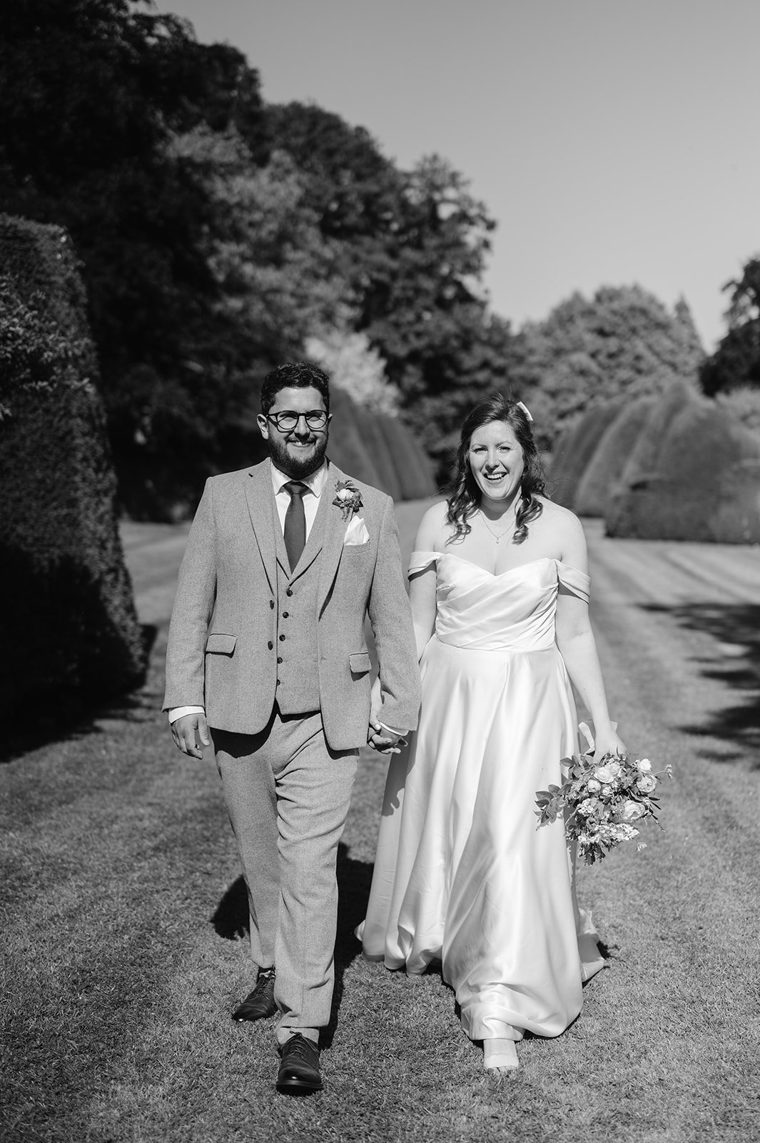 347 Holme Pierrepoint Nottingham wedding photographer-BW.jpg