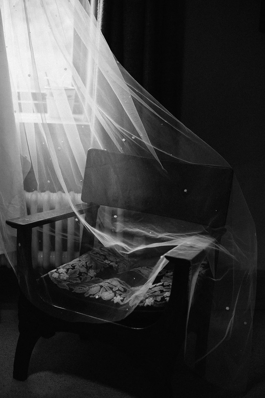 7 caernarfon wedding photographer.jpg