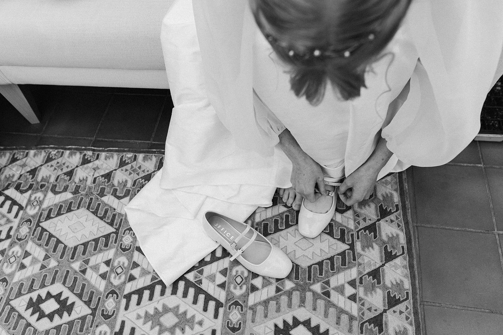 11 caernarfon wedding photographer.jpg