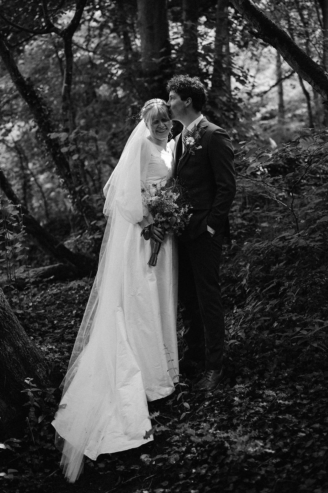 41 caernarfon wedding photographer.jpg