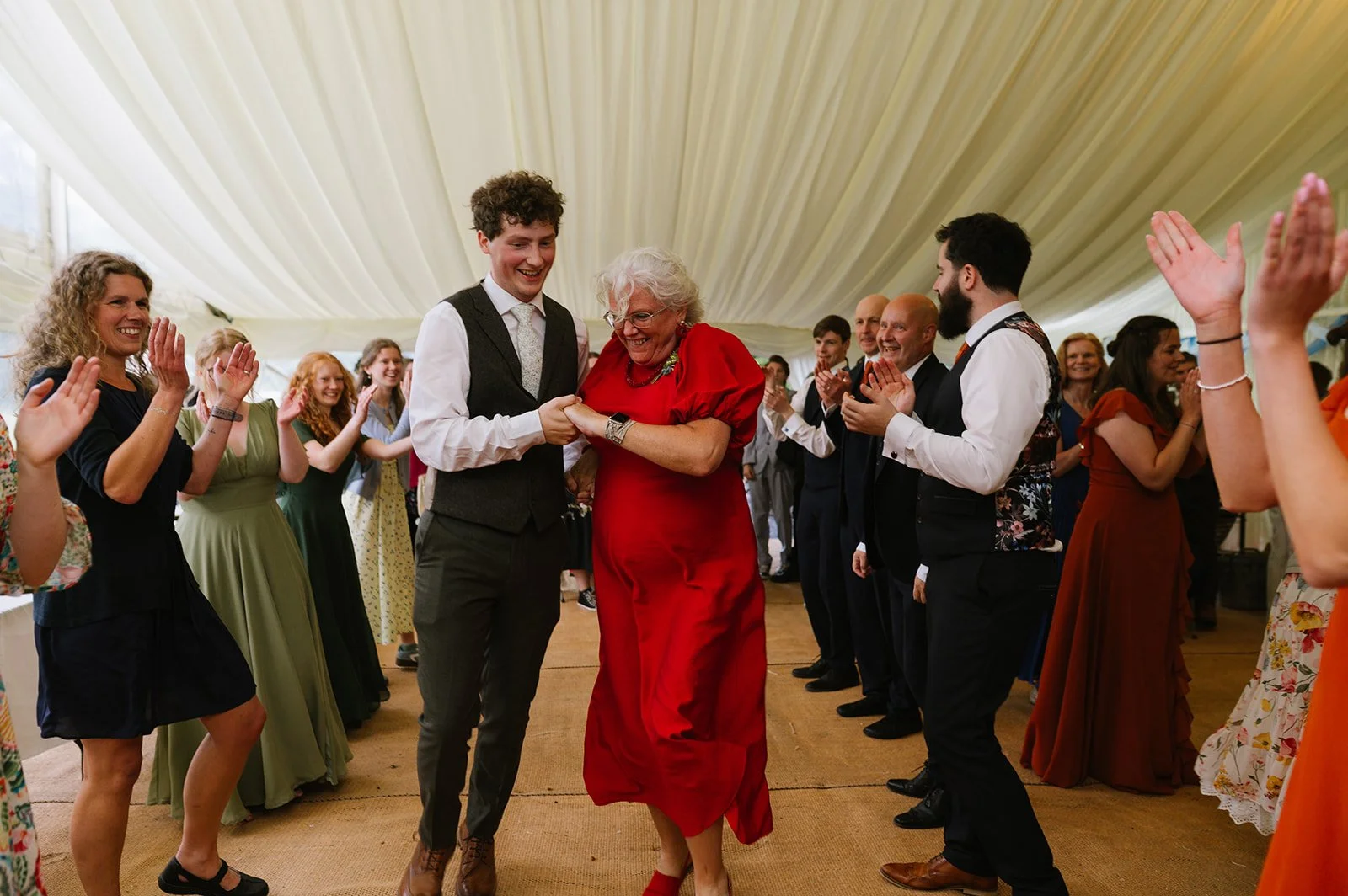 67 caernarfon wedding photographer.jpg