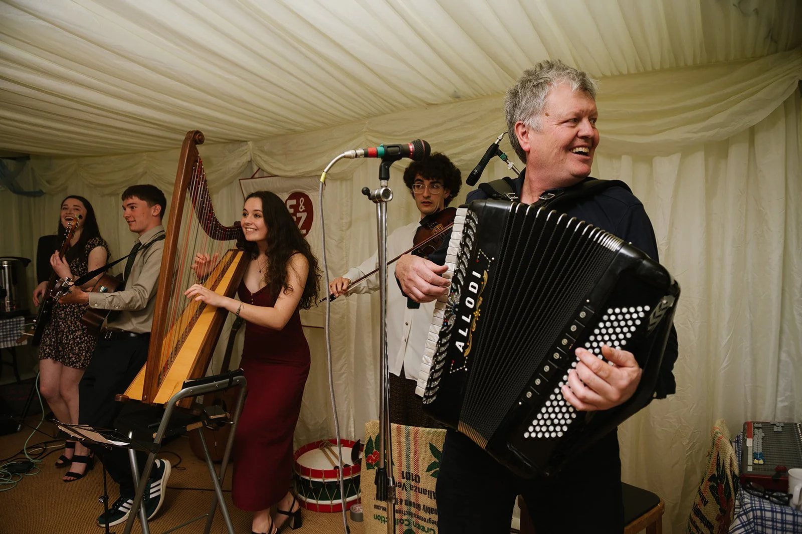 69 caernarfon wedding photographer.jpg