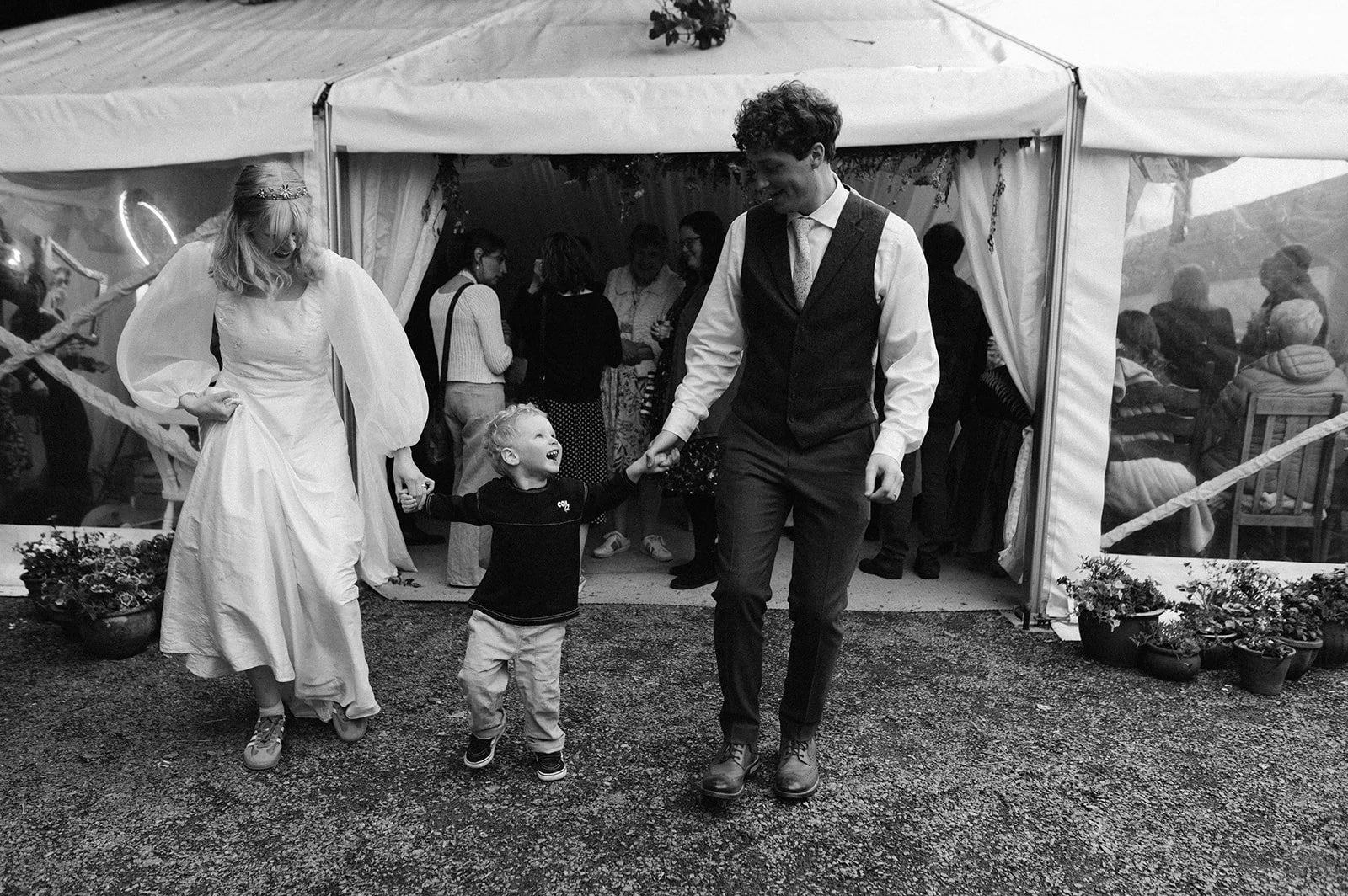 71 caernarfon wedding photographer.jpg