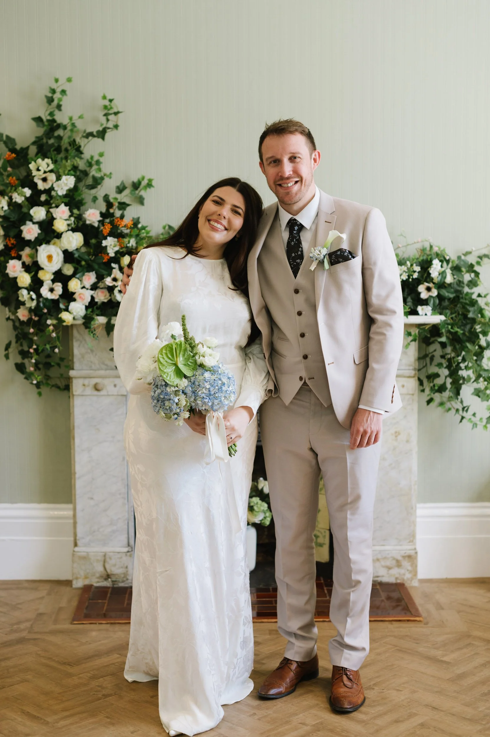 Intimate wedding ceremony at Sandwell Register Office