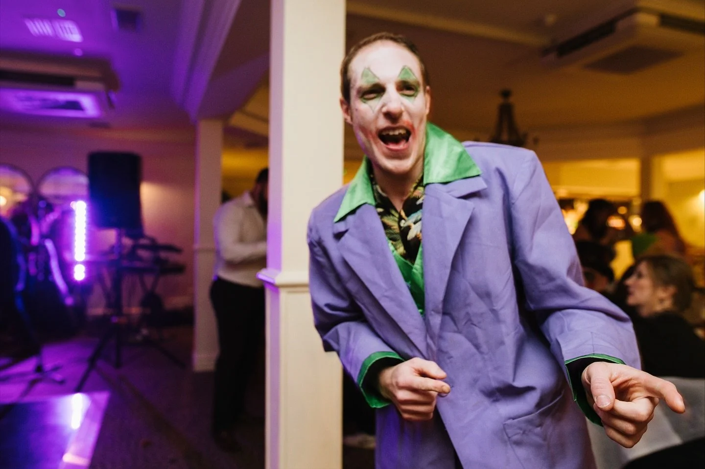 &gt; Swipe to see our costumes and tell us which is your favourite. 
Halloween wedding? Guests in fancy dress? Face paint by @merry_brush to boost the outfits? COUNT US IN! 

Shout out to all these guests for absolutely stepping up.  Our Photo Booth 