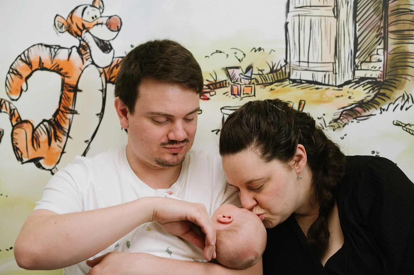 075 baby relaxed family photos at home coventry-2.jpg