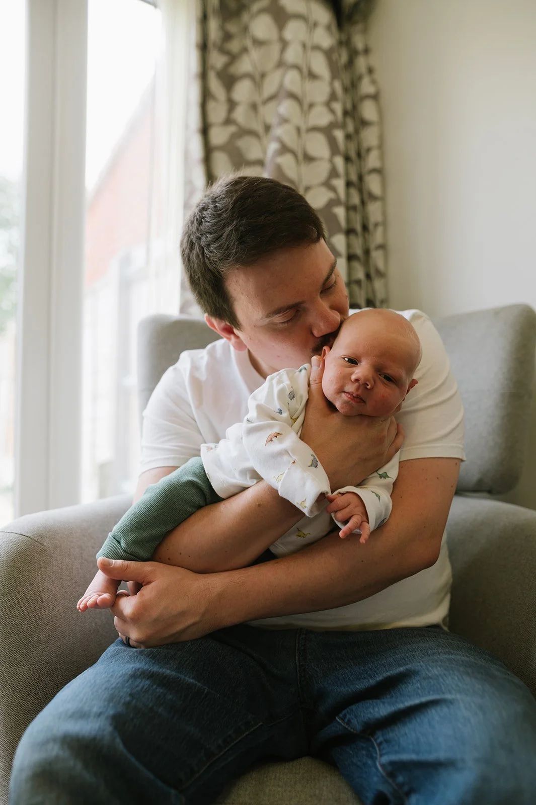 104 baby relaxed family photos at home coventry-2.jpg