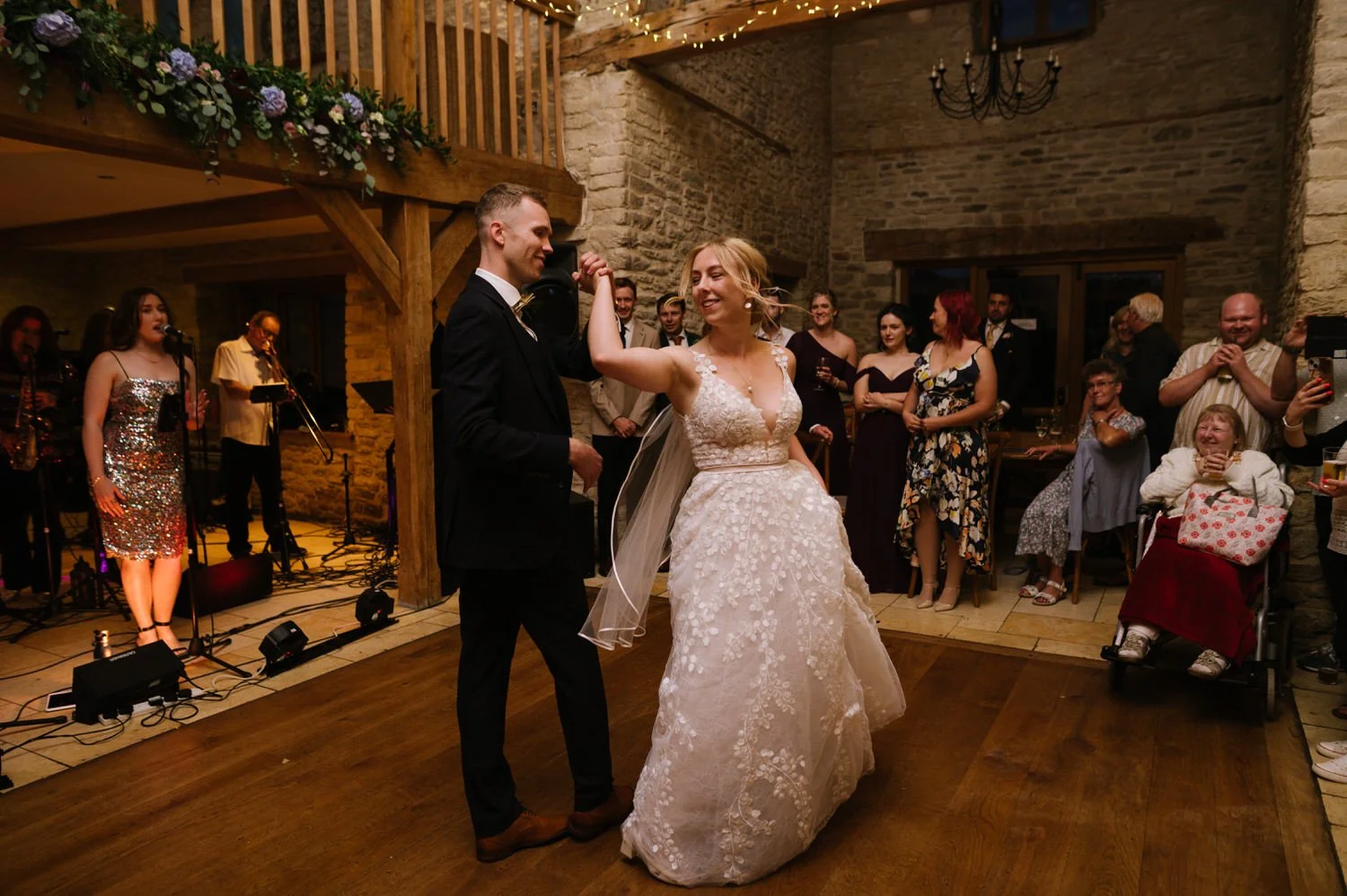 4 kingscote barn cotswolds wedding photographer.jpg