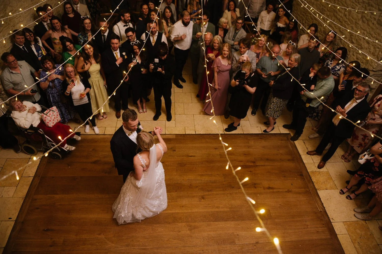 2 kingscote barn cotswolds wedding photographer.jpg