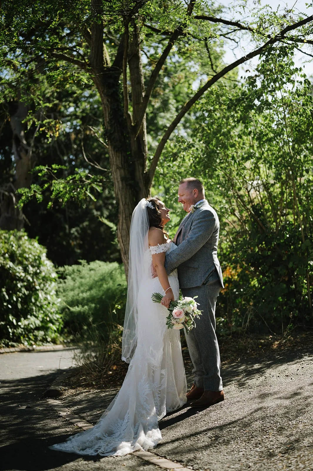 39 Old Rectory House Redditch Wedding photographer.jpg