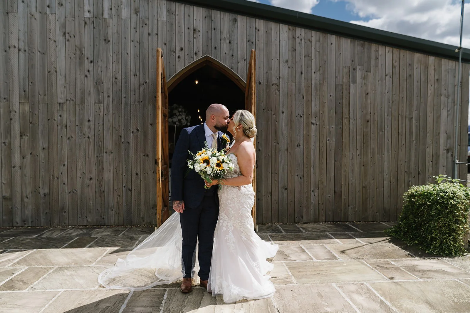 21 bilston brook lichfield wedding photographer.jpg