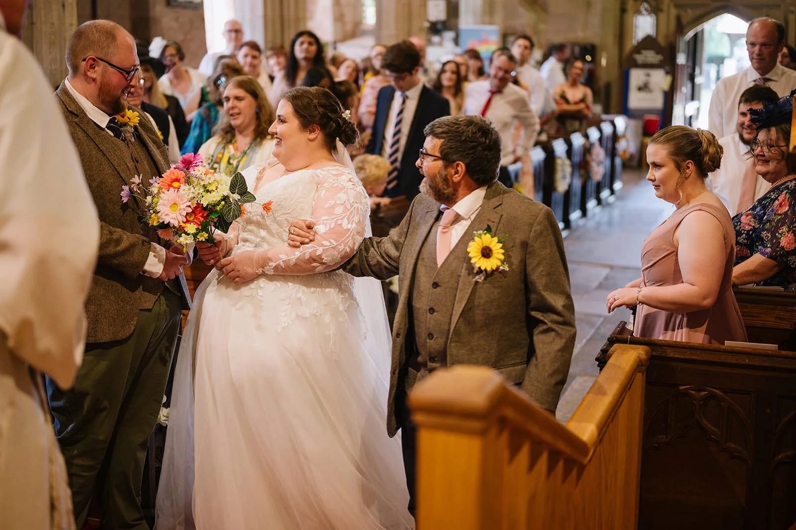 13 DIY wedding worcestershire photographer.jpg